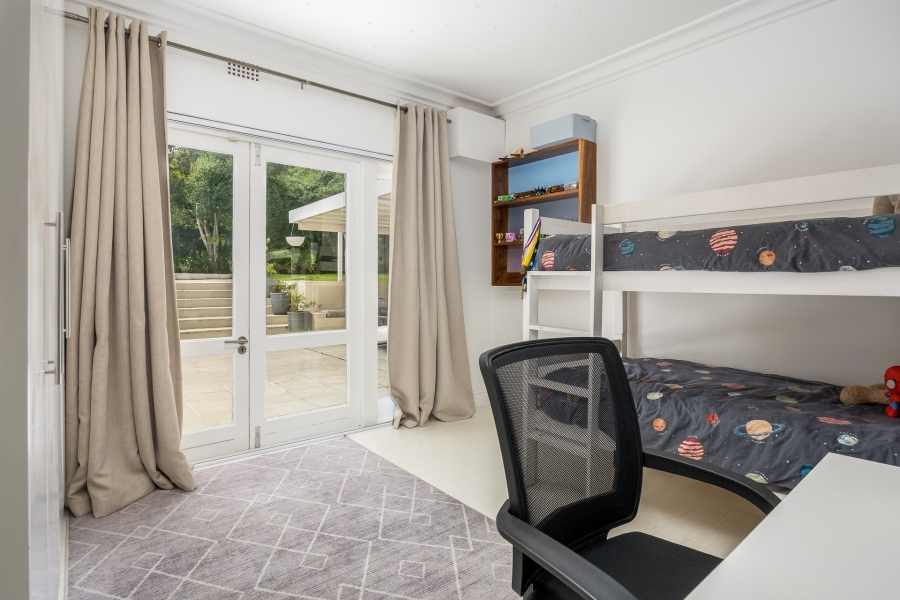 4 Bedroom Property for Sale in Kenridge Western Cape